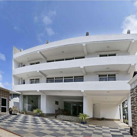 Ronaka Airport Transit Hotel Katunayaka Zewnętrze zdjęcie