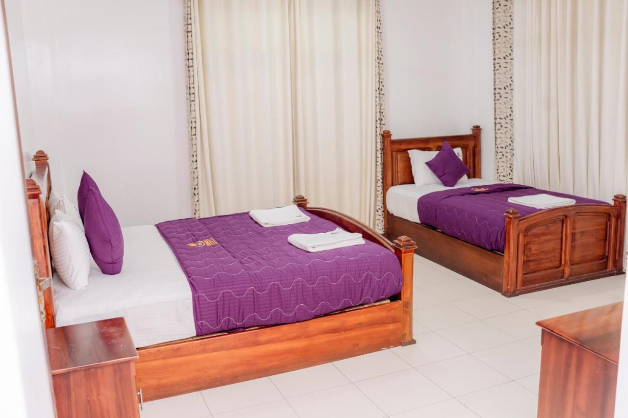 Ronaka Airport Transit Hotel Katunayaka Zewnętrze zdjęcie