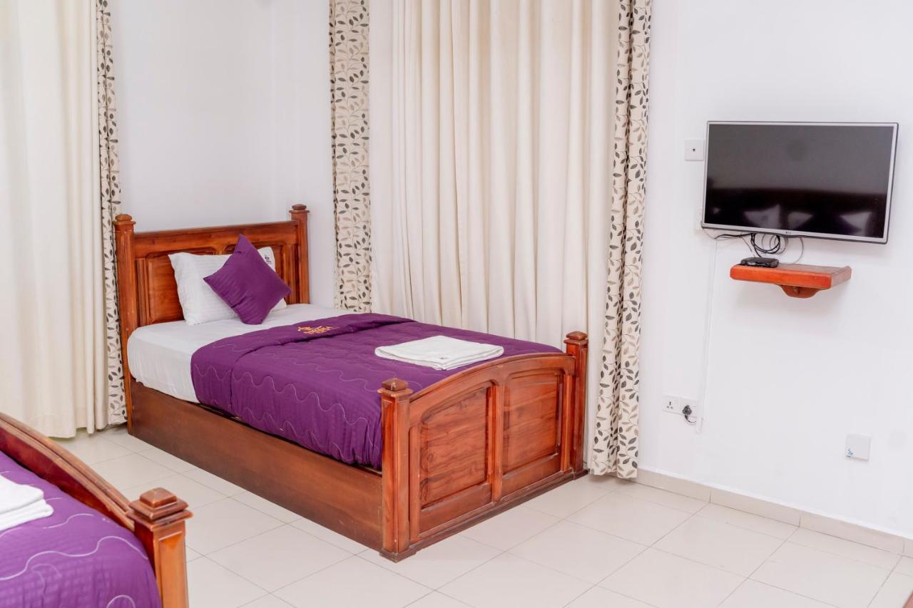 Ronaka Airport Transit Hotel Katunayaka Zewnętrze zdjęcie