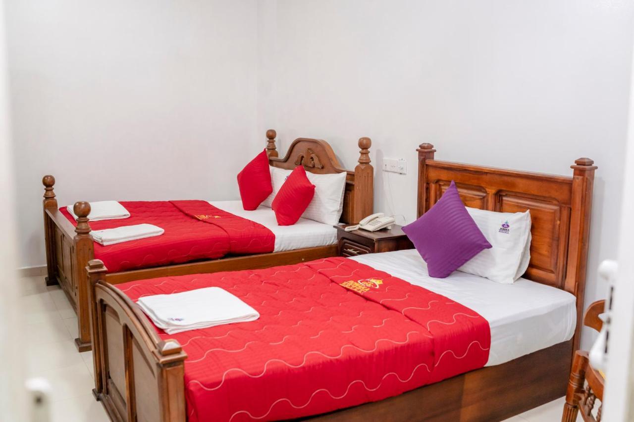 Ronaka Airport Transit Hotel Katunayaka Zewnętrze zdjęcie