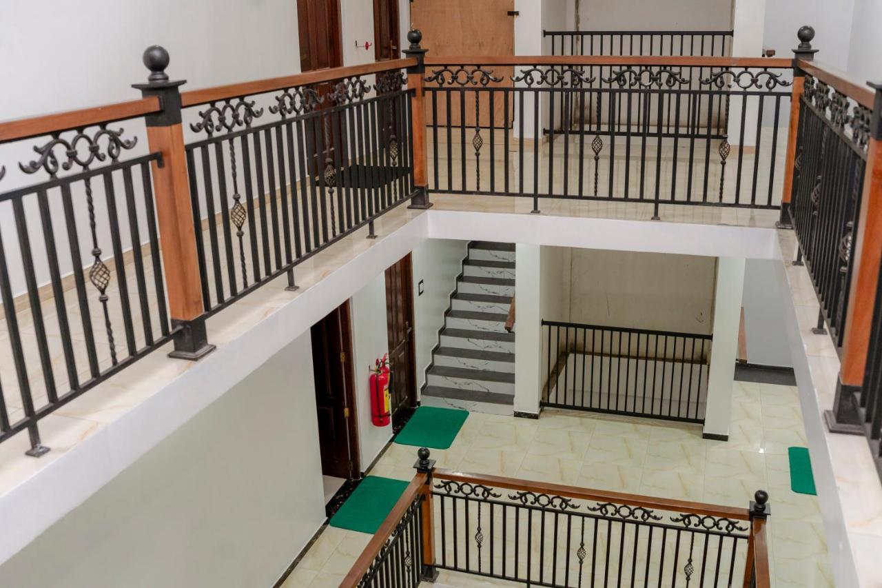 Ronaka Airport Transit Hotel Katunayaka Zewnętrze zdjęcie